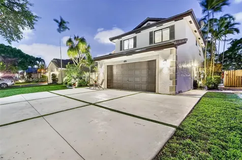 15620 Gauntlet Hall Manor Davie FL 33331