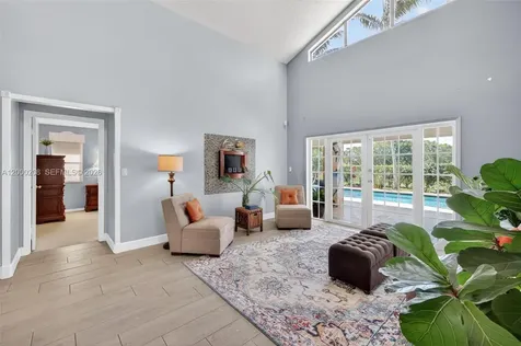 15620 Gauntlet Hall Manor Davie FL 33331