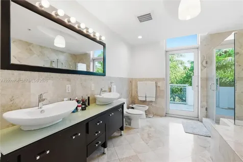 1090 NW N River Drive Miami FL 33136