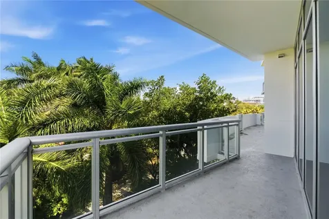 1090 NW N River Drive Miami FL 33136