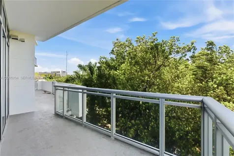 1090 NW N River Drive Miami FL 33136