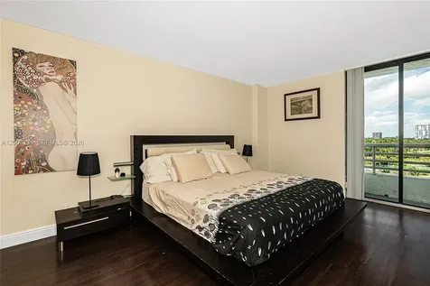 3300 NE 192nd Street Aventura FL 33180