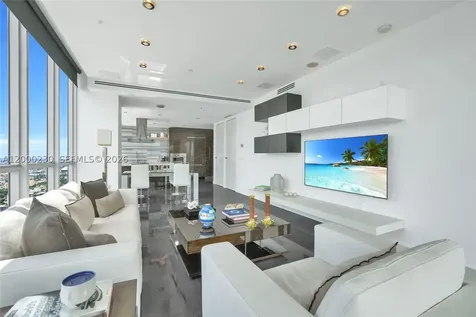 1100 Biscayne Boulevard Miami FL 33132
