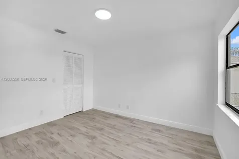 8694 Kimble Way Boca Raton FL 33433