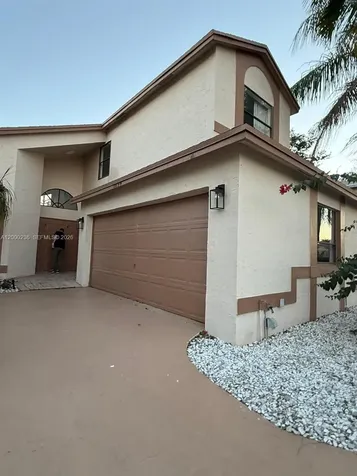 8694 Kimble Way Boca Raton FL 33433
