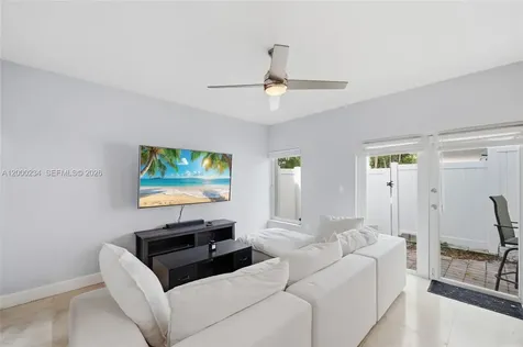 832 N Victoria Park Road Fort Lauderdale FL 33304