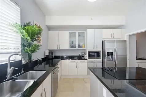 832 N Victoria Park Road Fort Lauderdale FL 33304