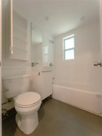 3676 Oak Avenue Miami FL 33133