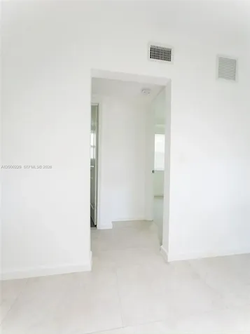 3676 Oak Avenue Miami FL 33133