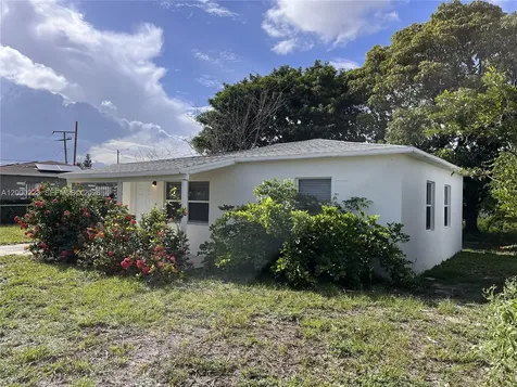 2481 NW 154th Street Miami Gardens FL 33054