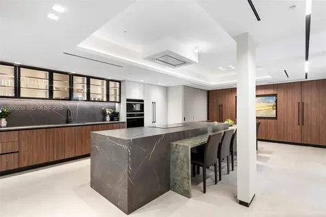 Sunny Isles Beach FL 33160