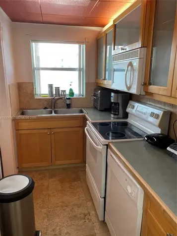 250 Layne Boulevard Hallandale Beach FL 33009
