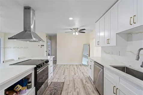 2485 NW 84th Way Sunrise FL 33322