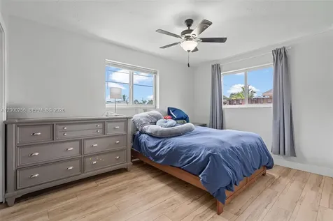 2485 NW 84th Way Sunrise FL 33322