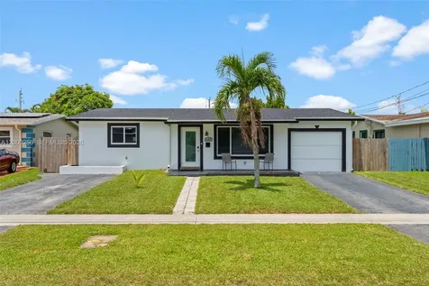 2485 NW 84th Way Sunrise FL 33322