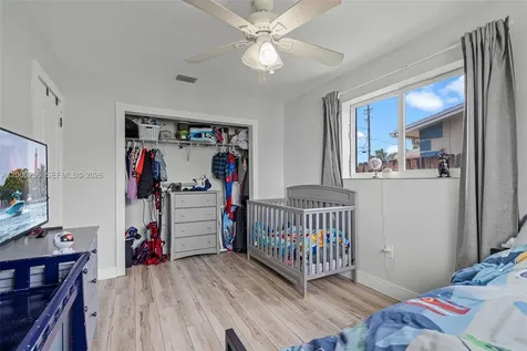 2485 NW 84th Way Sunrise FL 33322