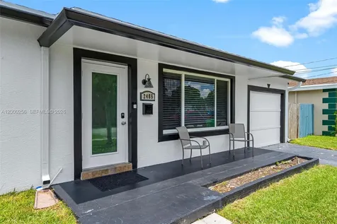 2485 NW 84th Way Sunrise FL 33322
