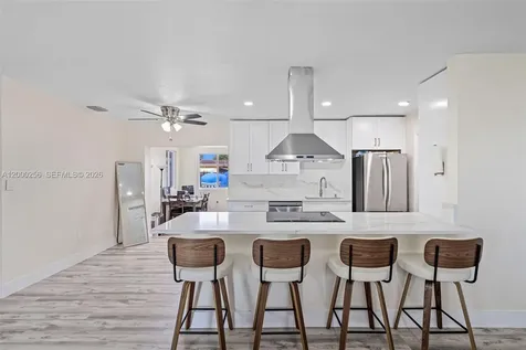 2485 NW 84th Way Sunrise FL 33322
