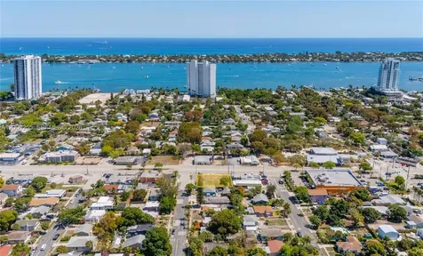 5179 Broadway West Palm Beach FL 33407