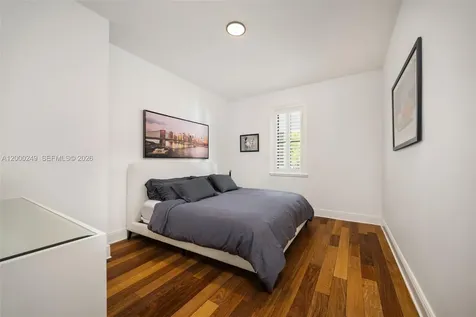 475 Amalfi Avenue Coral Gables FL 33146