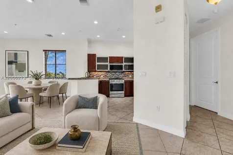 3020 NW 125th Avenue Sunrise FL 33323