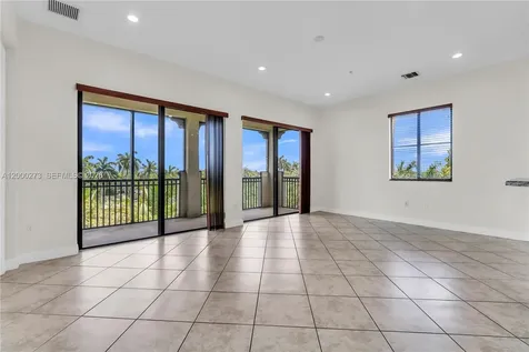 3020 NW 125th Avenue Sunrise FL 33323