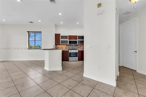 3020 NW 125th Avenue Sunrise FL 33323