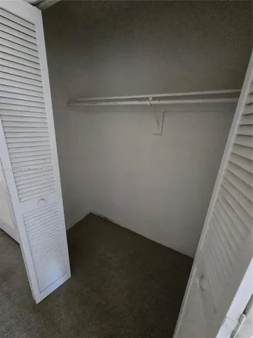 932 W 80th Place Hialeah FL 33014