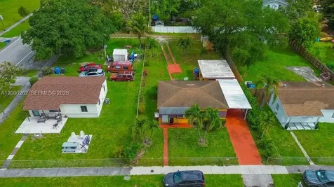 3913 SW 28th Street West Park FL 33023