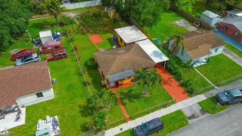 3913 SW 28th Street West Park FL 33023