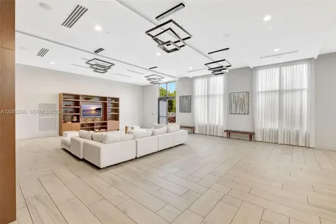 10467 NW 82nd Street Doral FL 33178