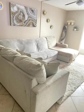 2701 Riverside Drive Coral Springs FL 33065