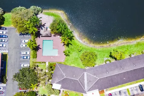 2930 Forest Hills Boulevard Coral Springs FL 33065