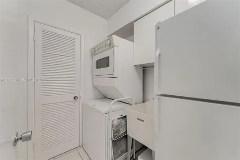 5500 Collins Avenue Miami Beach FL 33140