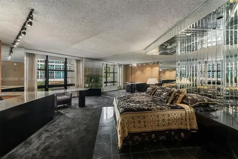 5500 Collins Avenue Miami Beach FL 33140