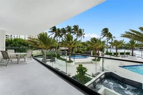 5500 Collins Avenue Miami Beach FL 33140
