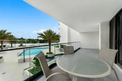 5500 Collins Avenue Miami Beach FL 33140