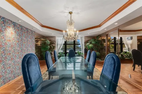5500 Collins Avenue Miami Beach FL 33140