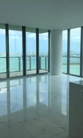 2900 NE 7 Avenue Miami FL 33137