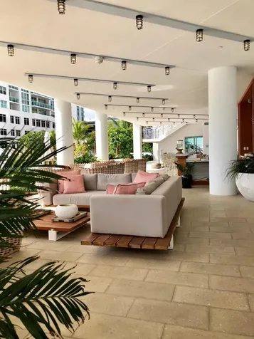 2900 NE 7 Avenue Miami FL 33137