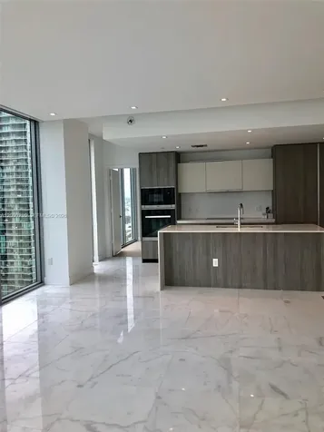 2900 NE 7 Avenue Miami FL 33137