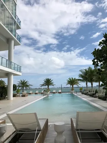 2900 NE 7 Avenue Miami FL 33137