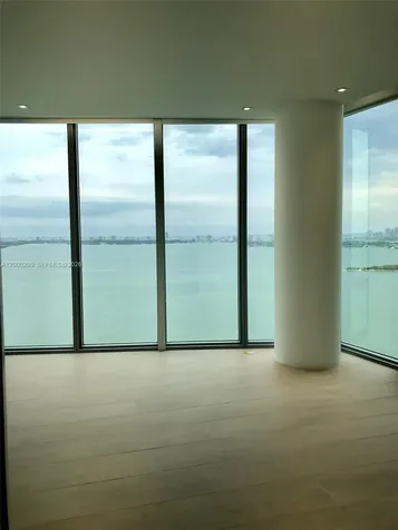 2900 NE 7 Avenue Miami FL 33137