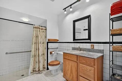 7009 SW 66th Avenue South Miami FL 33143