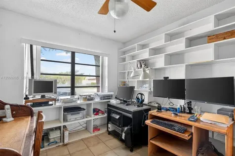 7009 SW 66th Avenue South Miami FL 33143