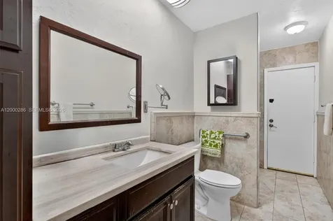7009 SW 66th Avenue South Miami FL 33143