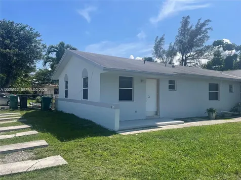 20044 SW 87th Place Cutler Bay FL 33189