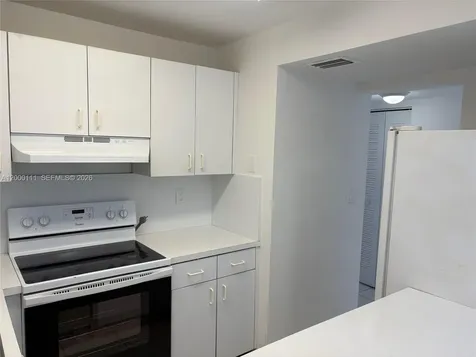 8231 NW 8th Street Miami FL 33126