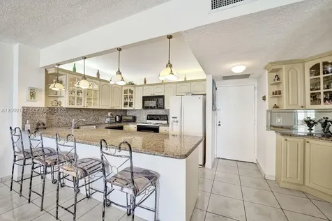3725 S Ocean Drive Hollywood FL 33019