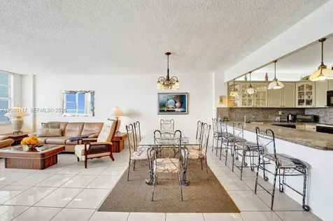 3725 S Ocean Drive Hollywood FL 33019